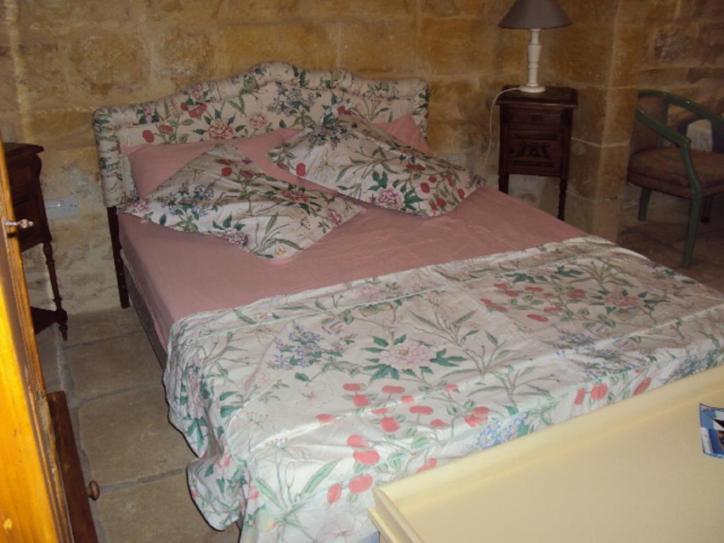 Bed and Breakfast La Gozitaine Kerċem Habitación foto